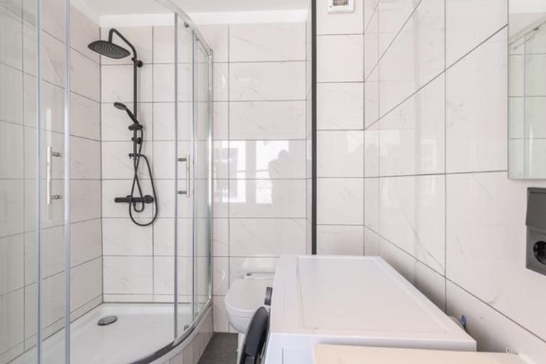 Furnished apartment with studio in Wyck - Image 9