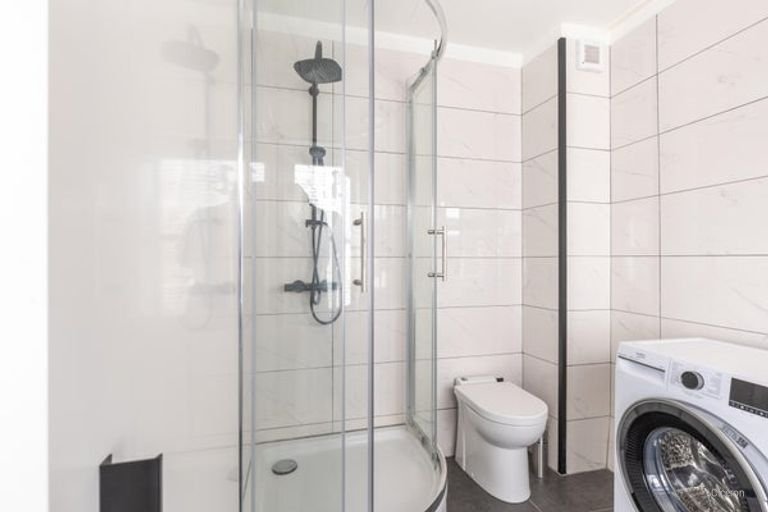 Furnished apartment with studio in Wyck - Image 10