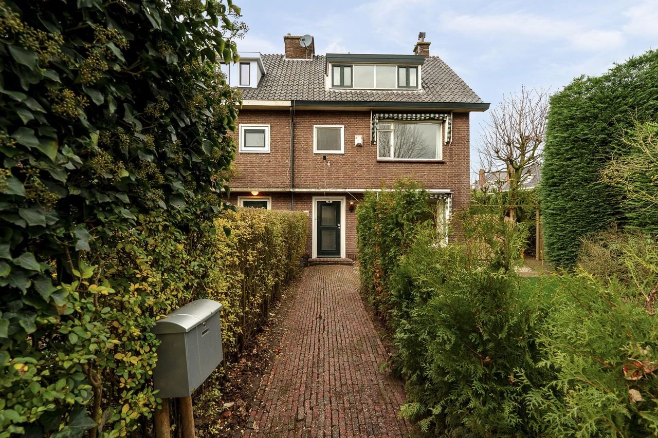 Uitgebouwde hoekwoning met royale tuin - Afbeelding 3
