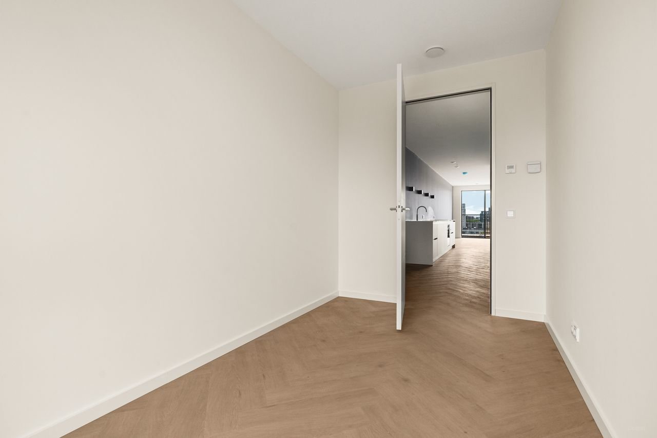 Energy-efficient apartment with south-facing balcony - Image 15