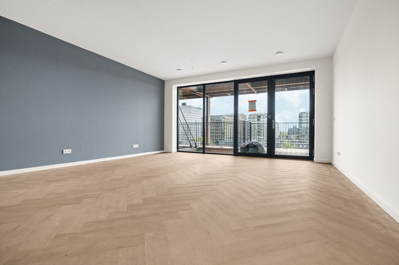 Energy-efficient apartment with south-facing balcony - Image 10