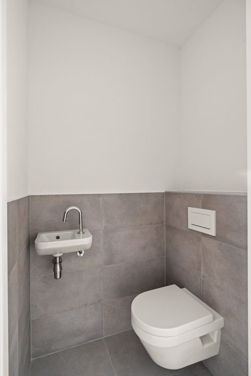 Energy-efficient apartment with south-facing balcony - Image 22