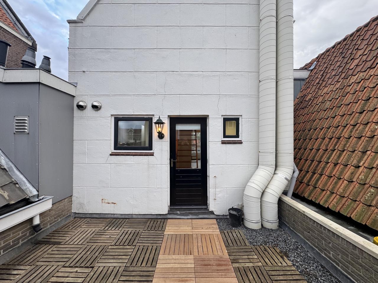 80 m² appartement met dakterras in Delfshaven - Afbeelding 1