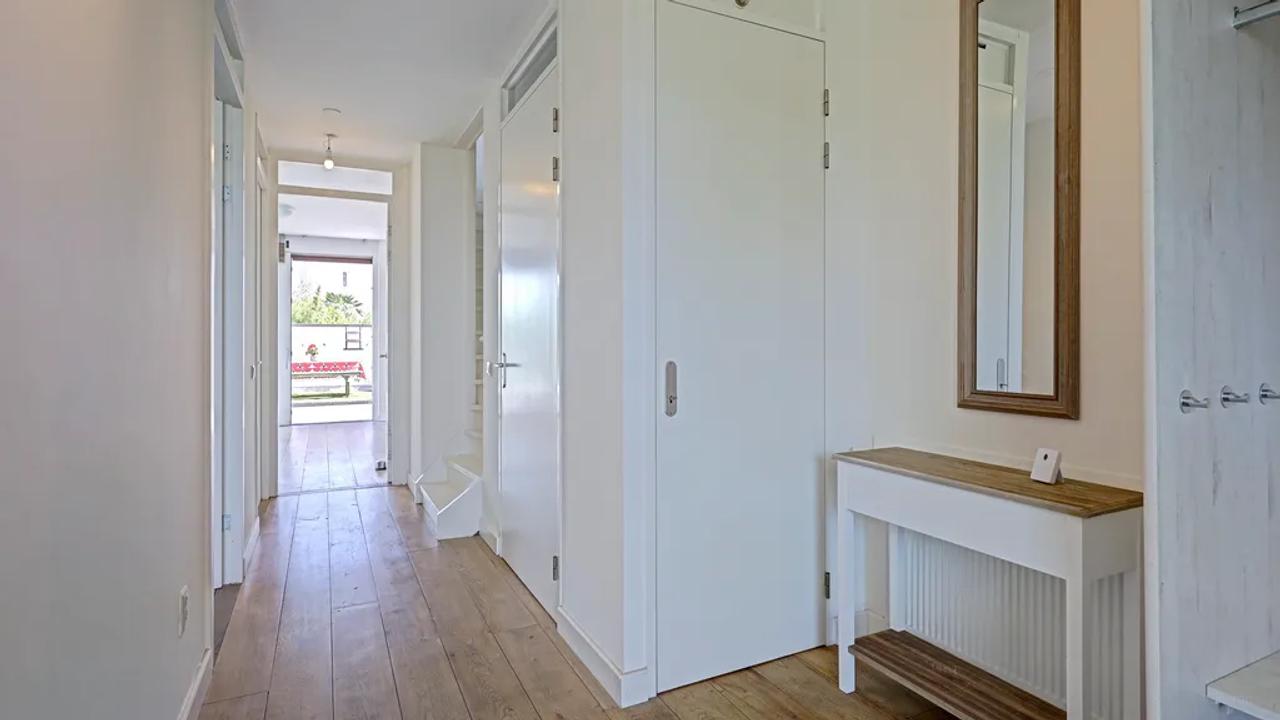 5-bedroom house on the Zevenhuizerplas - Image 17