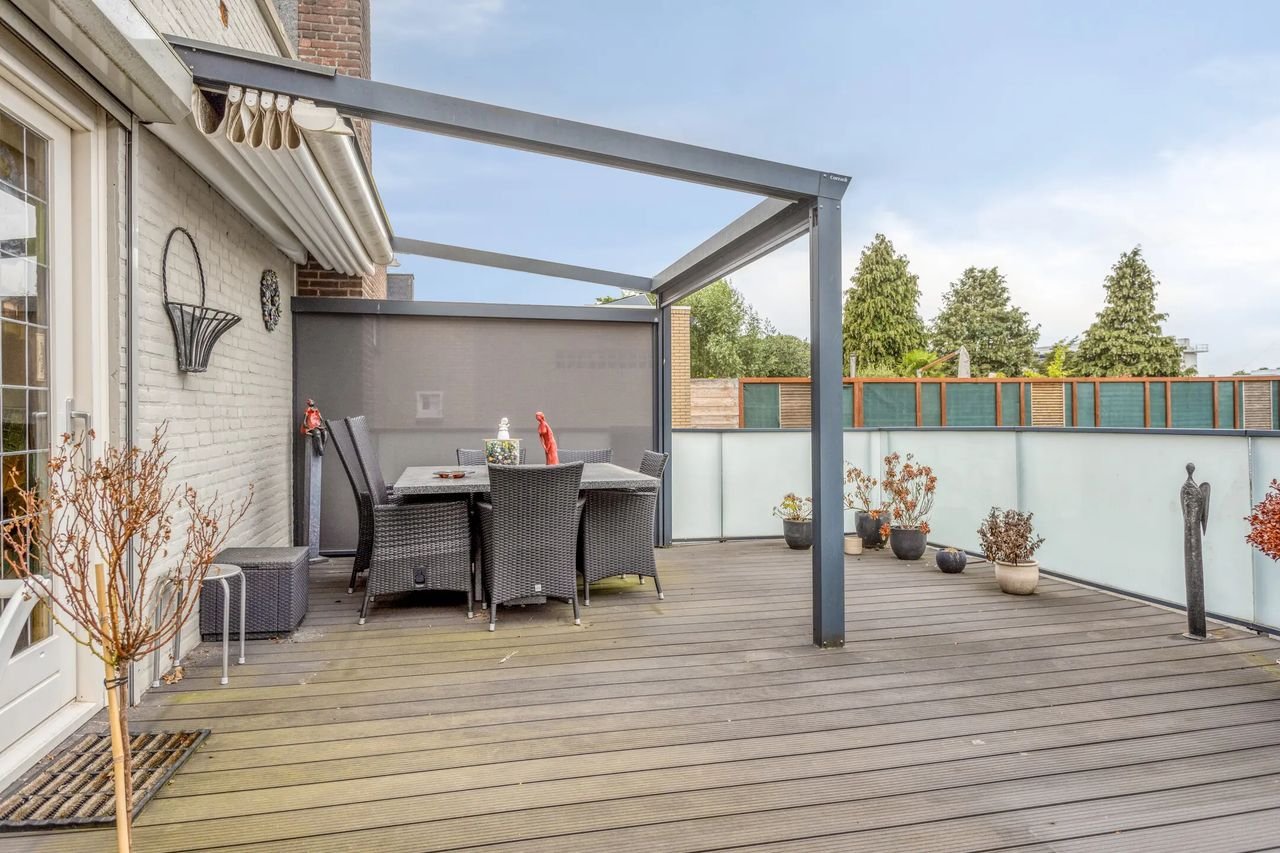 146m² of living space with a large roof terrace - Image 3