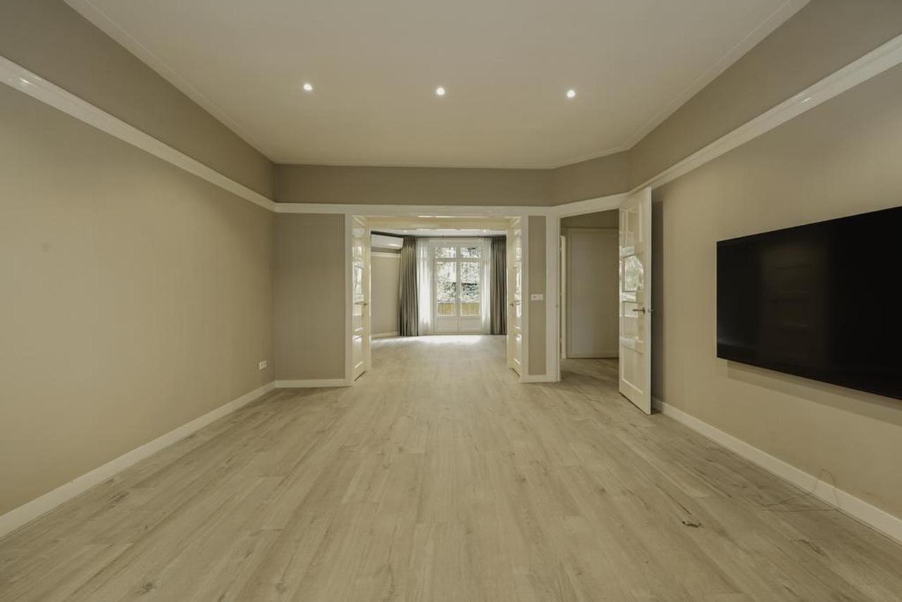 125 m² appartement met groot balkon in Zuid - Afbeelding 1