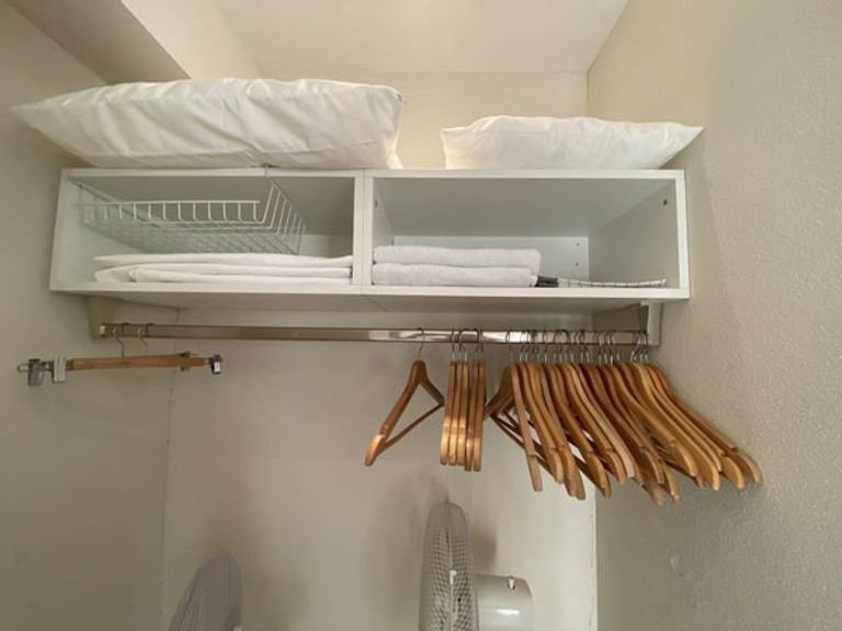 Furnished farmhouse with terrace - Image 12