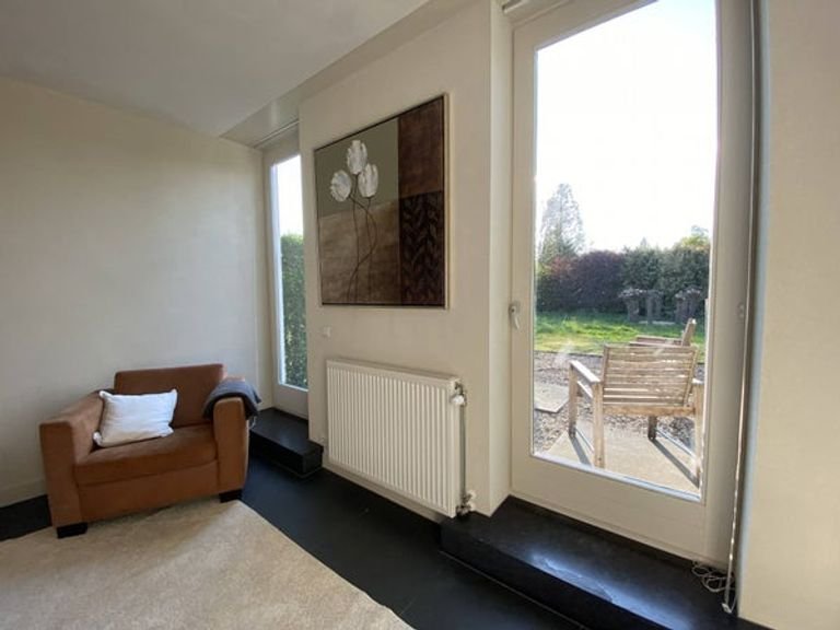 Furnished farmhouse with terrace - Image 5