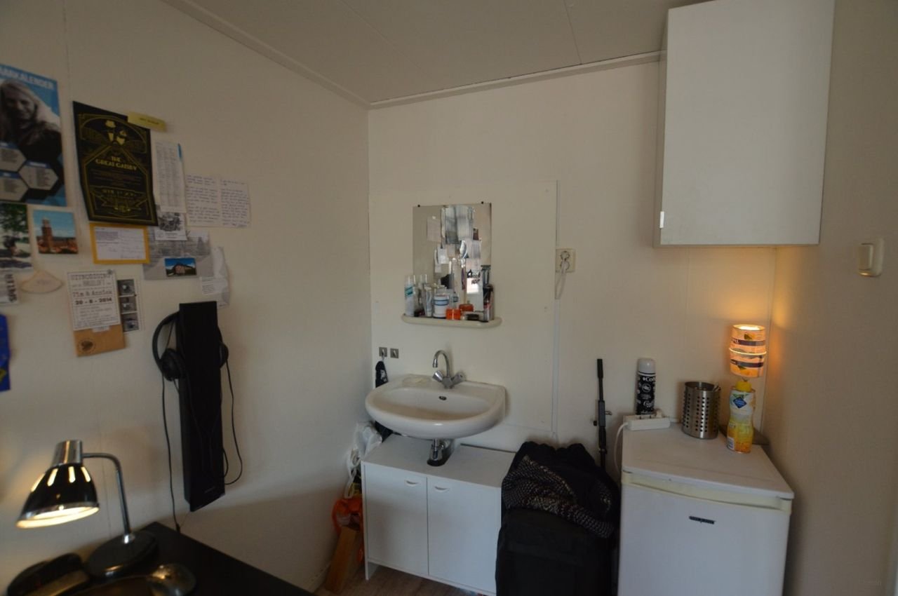 Studentenkamer met eigen wastafel in Zwolle - Afbeelding 4