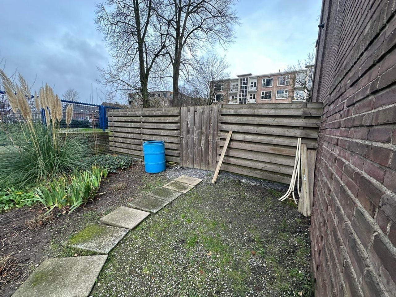 4-room apartment with deep garden - Image 18