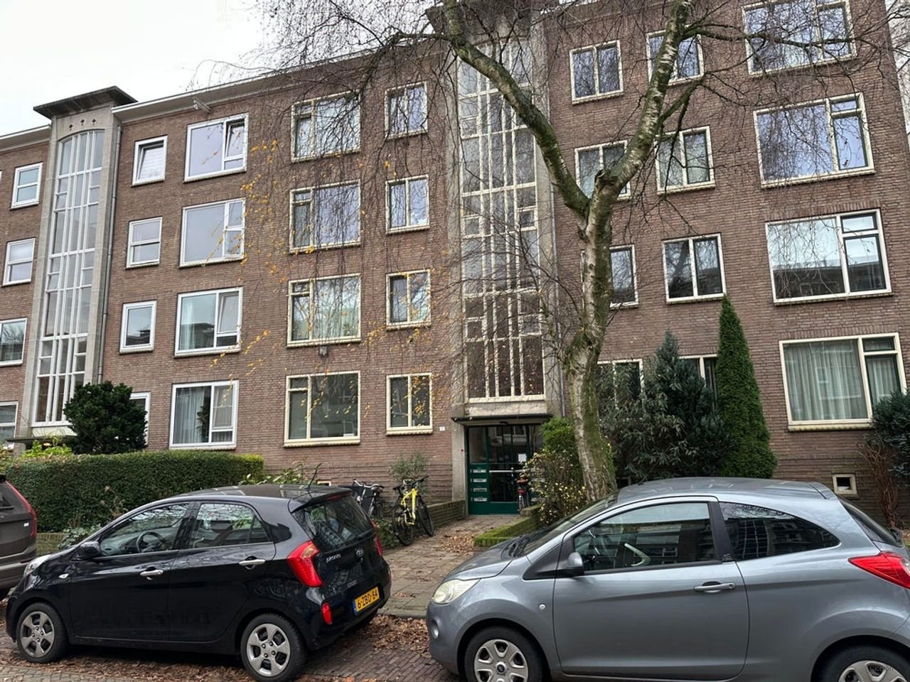 4-room apartment with deep garden - Image 2