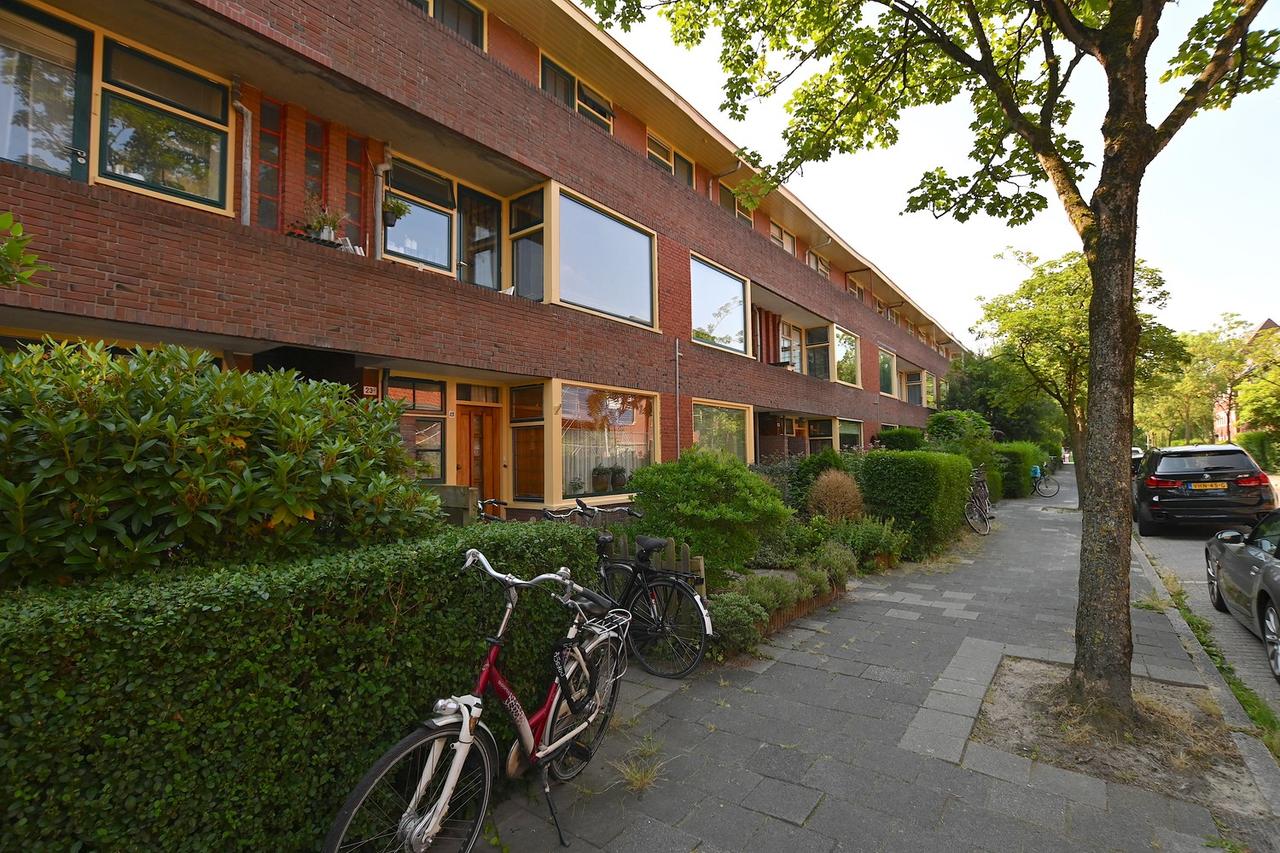 Kamer met eigen balkon in Korreweg - Afbeelding 1