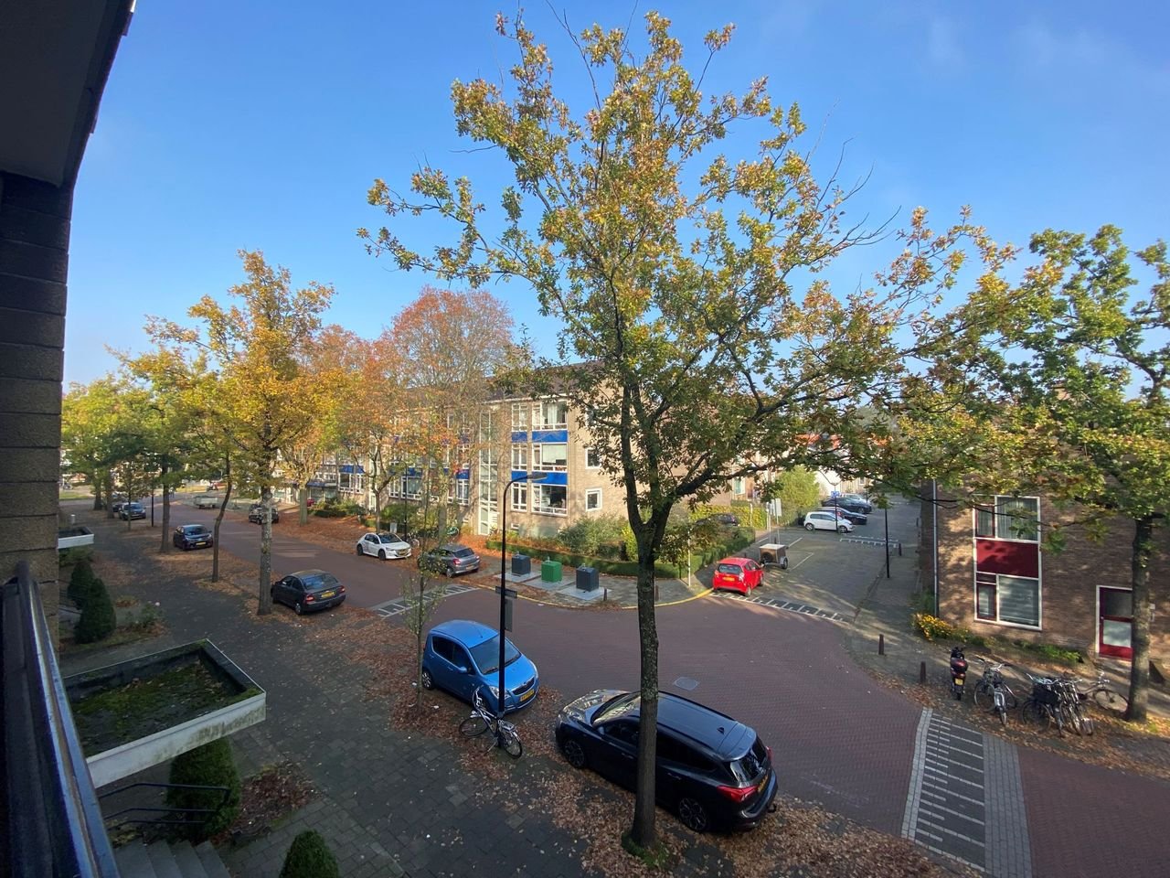 Renovated 2-bedroom apartment with three balconies - Image 15