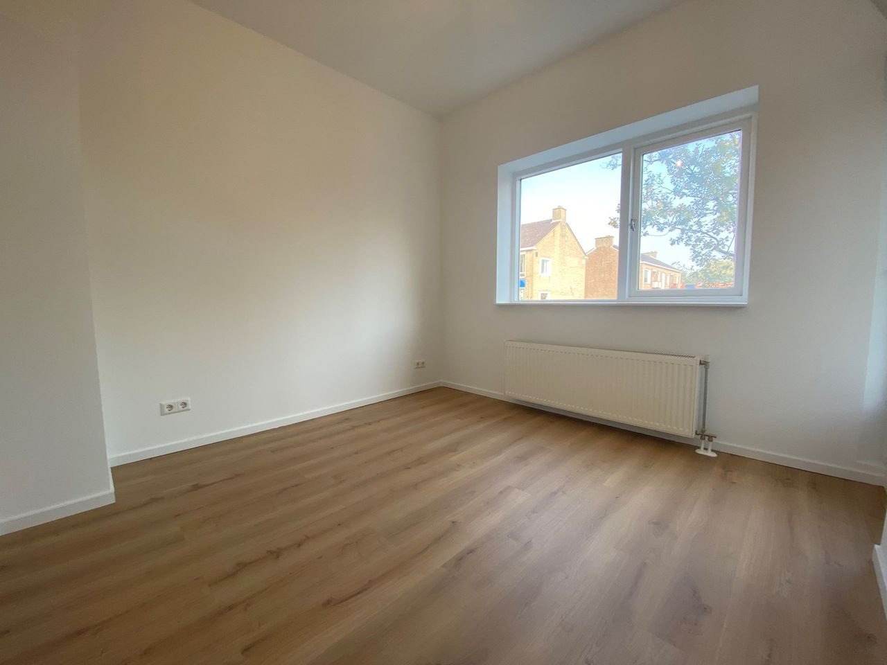 Renovated 2-bedroom apartment with three balconies - Image 13