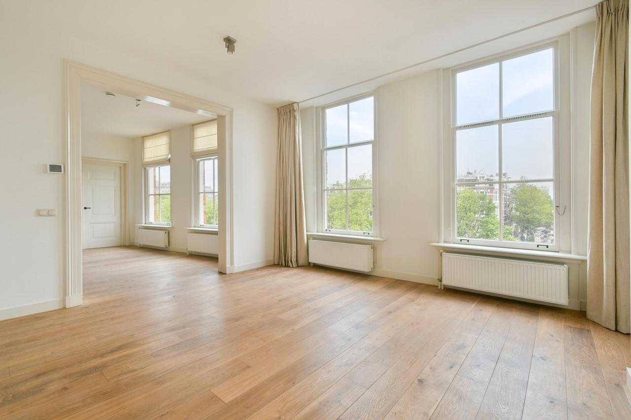Bright 2-bedroom apartment on Leidsekade - Image 1