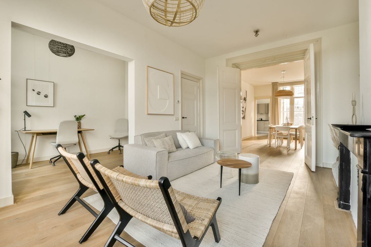 130 m² aan de Leidsekade met balkon - Afbeelding 2