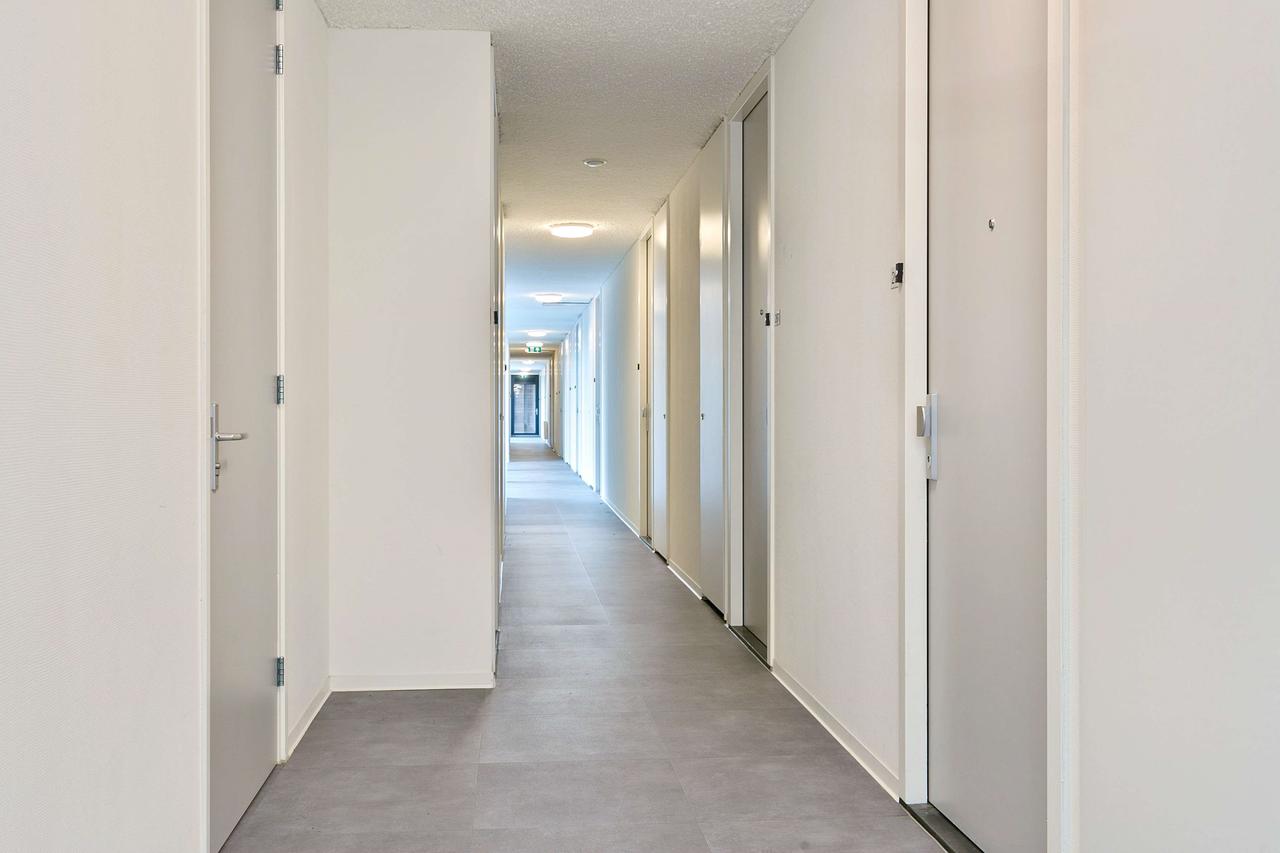 Bright Studio in Rapelenburg for €1125 - Image 12