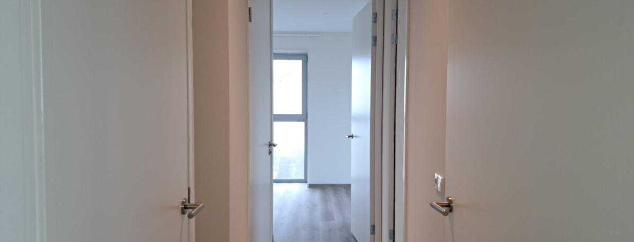 Licht 3-kamerappartement met terras in Noord - Afbeelding 2