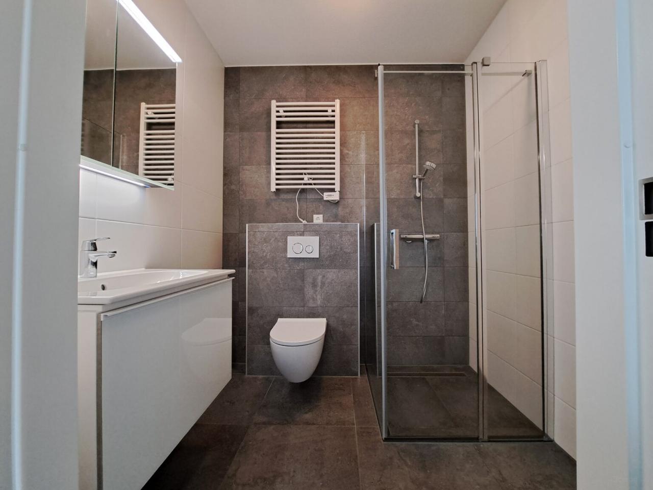 Licht 3-kamerappartement met terras in Noord - Afbeelding 10