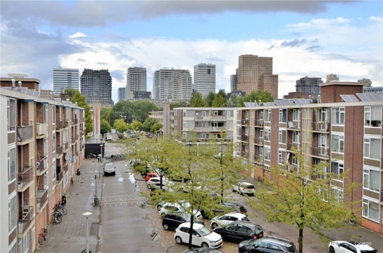 Licht appartement met twee balkons in Buitenveldert - Afbeelding 37