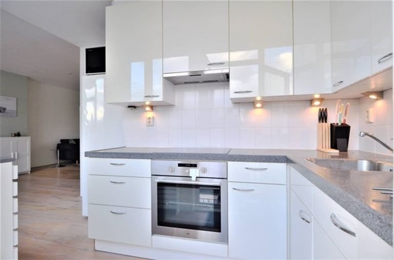 Licht appartement met twee balkons in Buitenveldert - Afbeelding 20