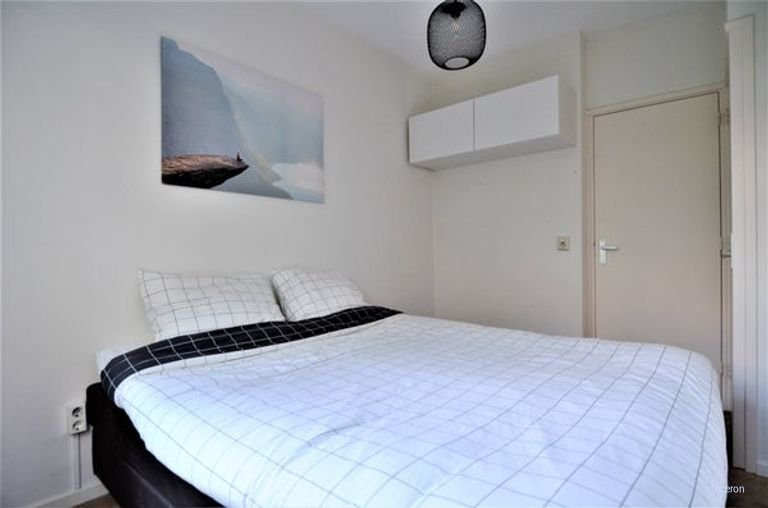 Licht appartement met twee balkons in Buitenveldert - Afbeelding 36