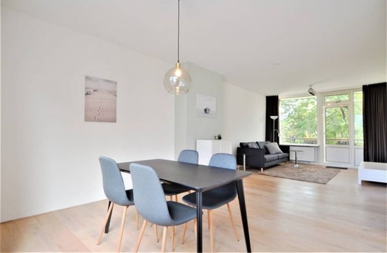 Licht appartement met twee balkons in Buitenveldert - Afbeelding 21