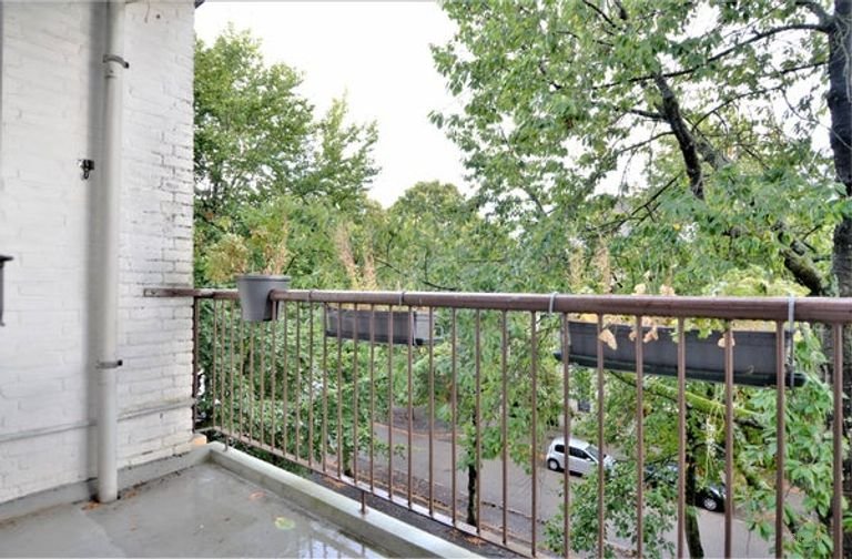 Licht appartement met twee balkons in Buitenveldert - Afbeelding 4