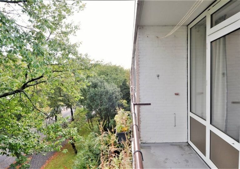 Licht appartement met twee balkons in Buitenveldert - Afbeelding 7