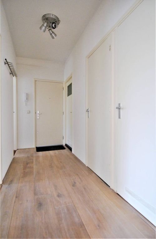 Licht appartement met twee balkons in Buitenveldert - Afbeelding 26