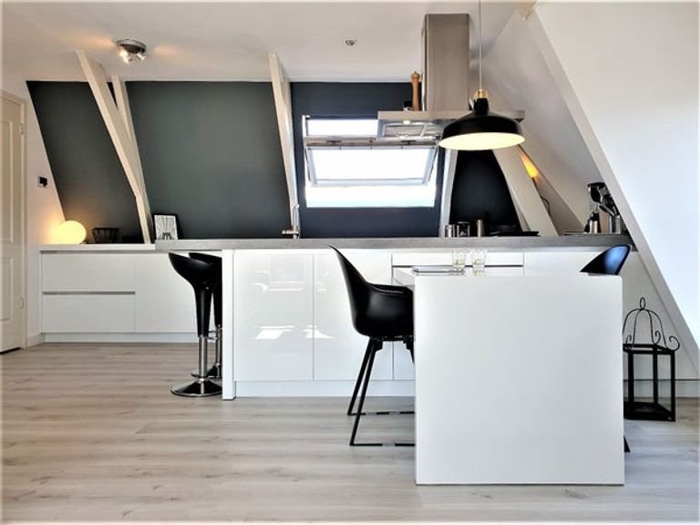 Lichte studio met dakterras bij de Amstel - Afbeelding 12