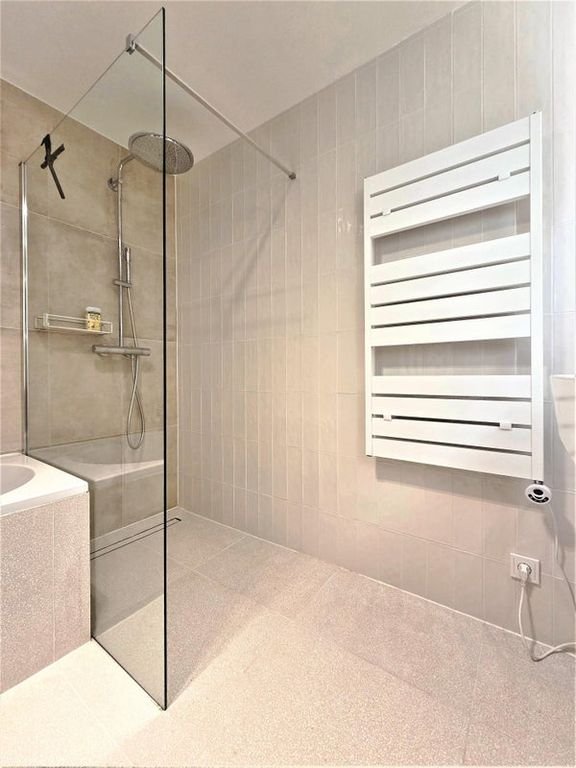 Riant appartement (101 m²) met lift - Afbeelding 28