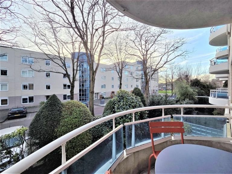 Riant appartement (101 m²) met lift - Afbeelding 14