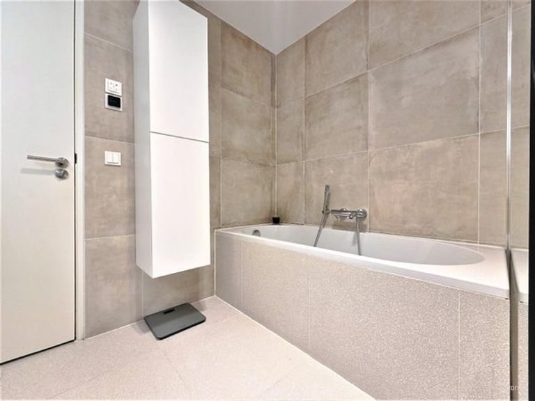 Riant appartement (101 m²) met lift - Afbeelding 26