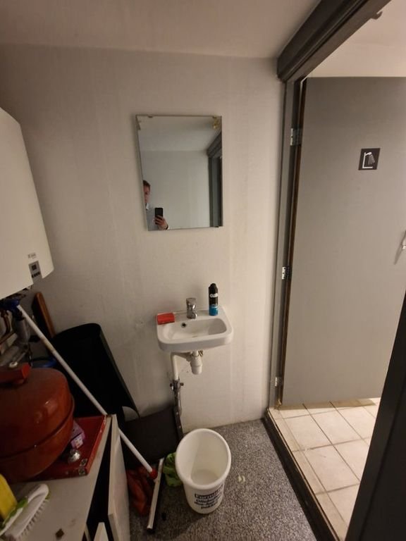 Kamer met wastafel aan Bernoulliplein - Afbeelding 10