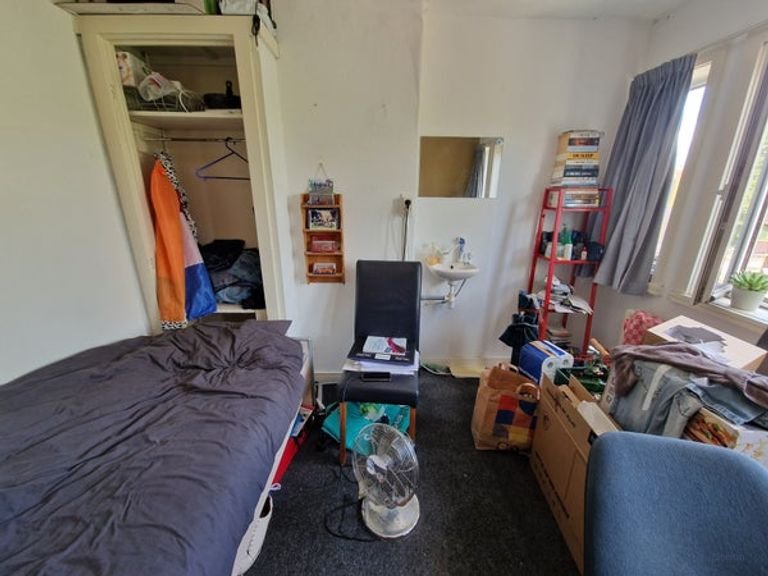 Kamer met wastafel aan Bernoulliplein - Afbeelding 2