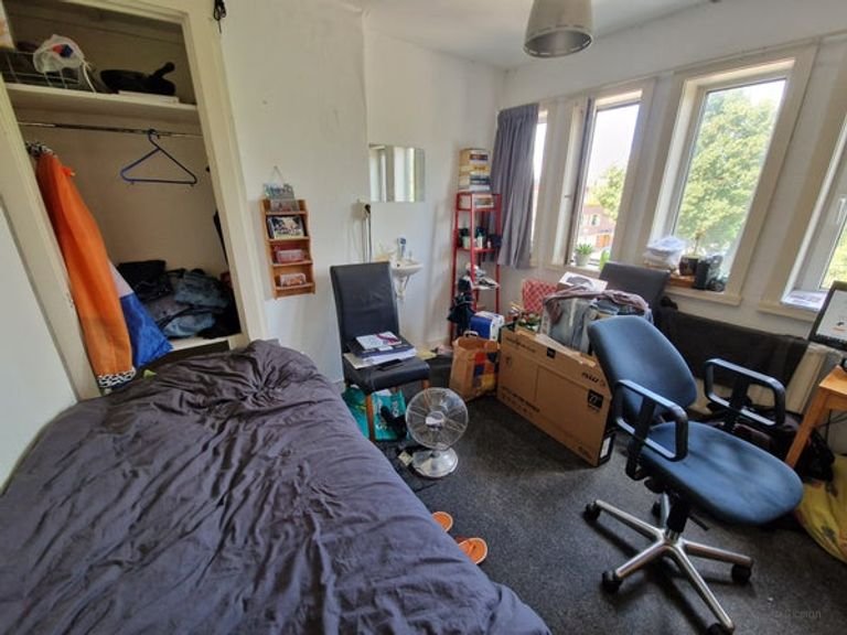 Kamer met wastafel aan Bernoulliplein - Afbeelding 1
