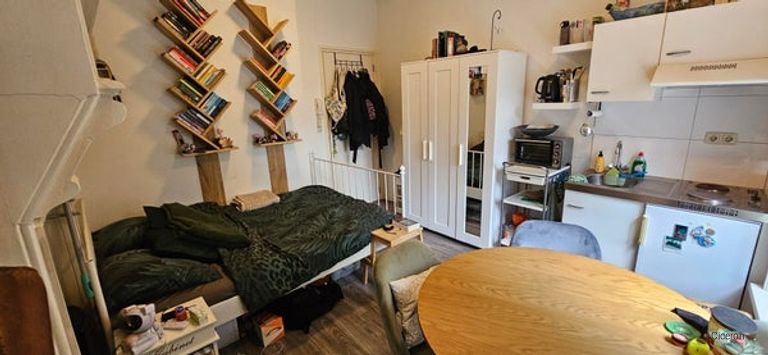 Lichte kamer met eigen keuken in Centrum - Afbeelding 4
