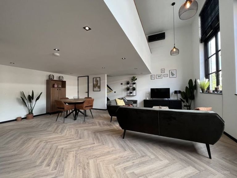 Furnished 95 m2 loft in Schildersbuurt - Image 1