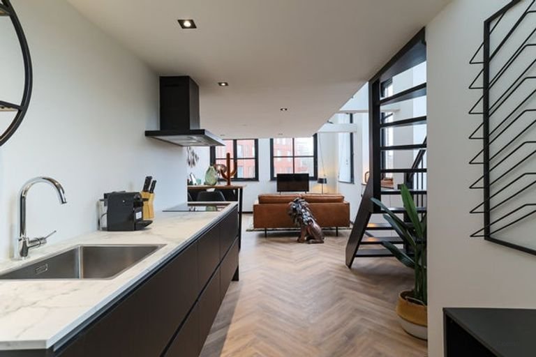 Luxe loft vlakbij Noorderplantsoen - Afbeelding 1