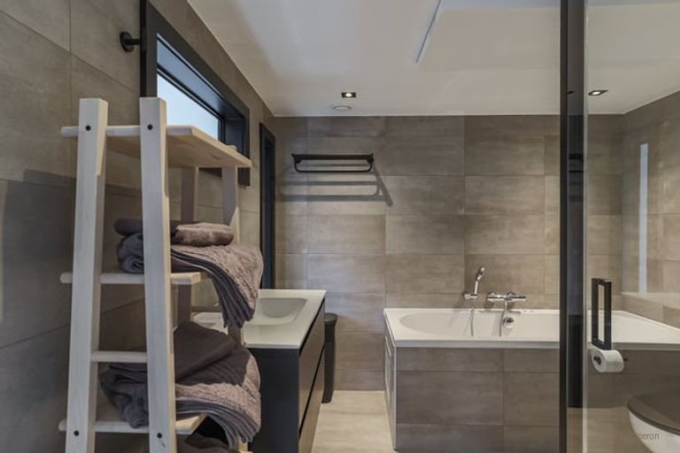 Luxe loft vlakbij Noorderplantsoen - Afbeelding 15