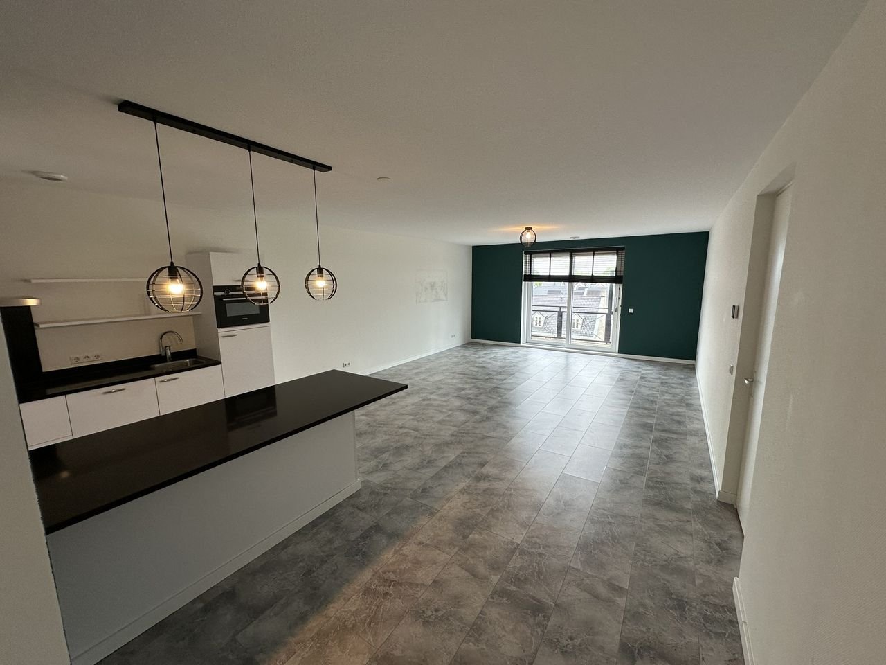 Luxury 2-bedroom apartment in Floriande - Image 4