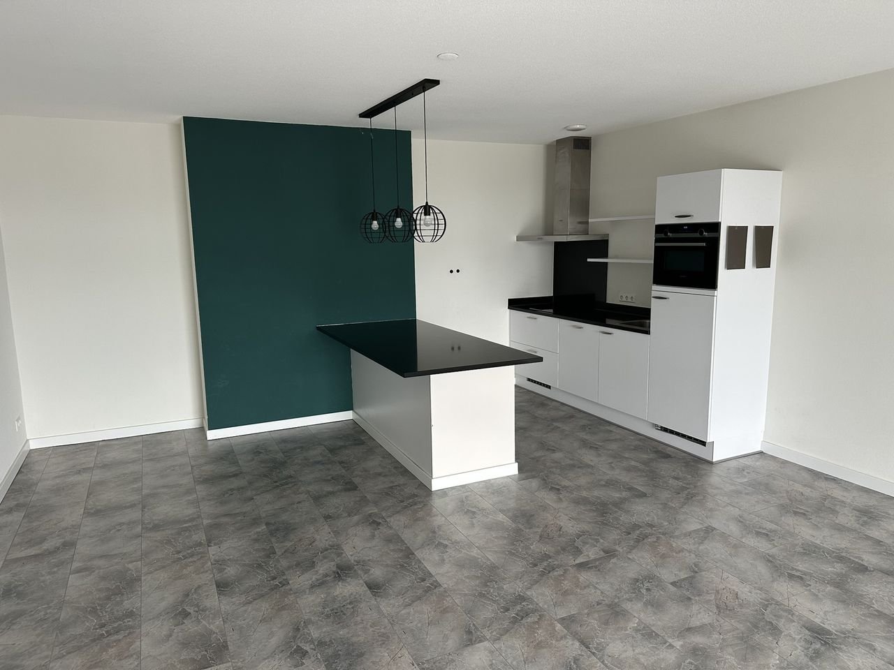 Luxury 2-bedroom apartment in Floriande - Image 5