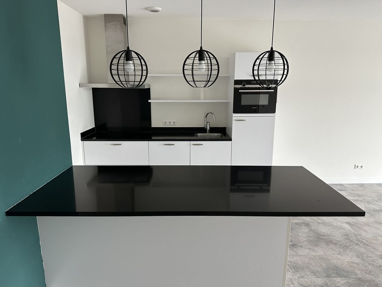 Luxury 2-bedroom apartment in Floriande - Image 2