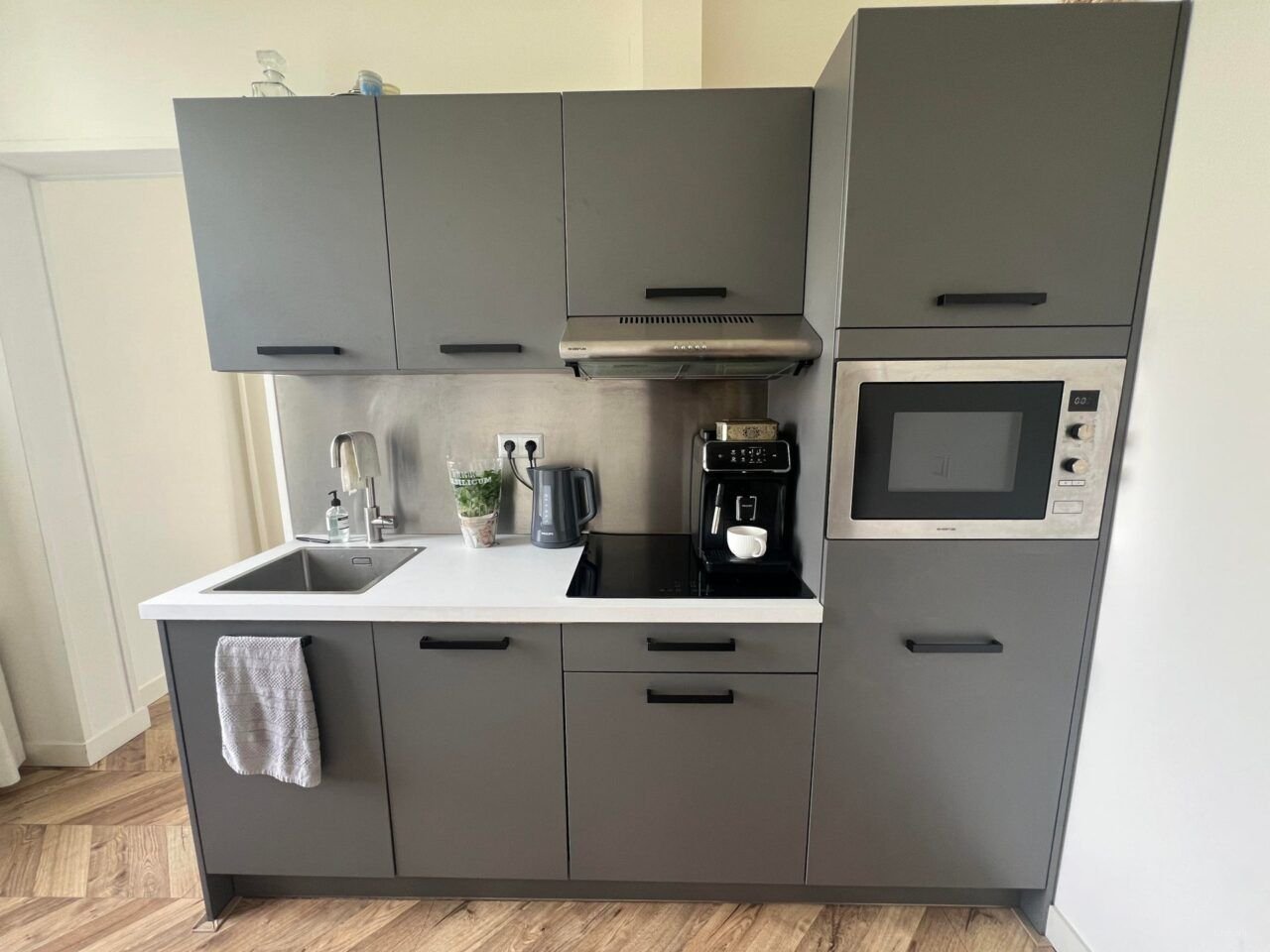 Gas-free living with private parking space - Image 6