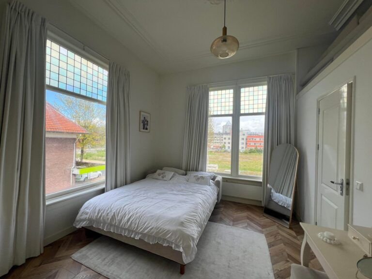 Gas-free living with private parking space - Image 8