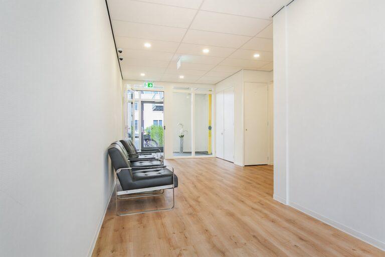 Ground floor apartment with terrace - Image 5