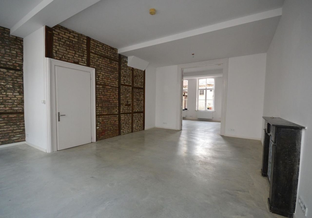 Ground-floor apartment in Wyck with private city garden - Image 2