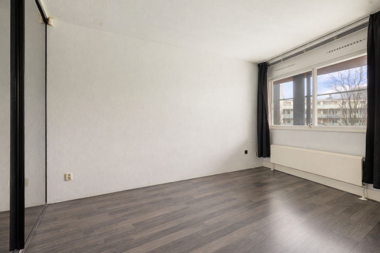 Licht appartement met uitzicht op 't IJ - Afbeelding 15