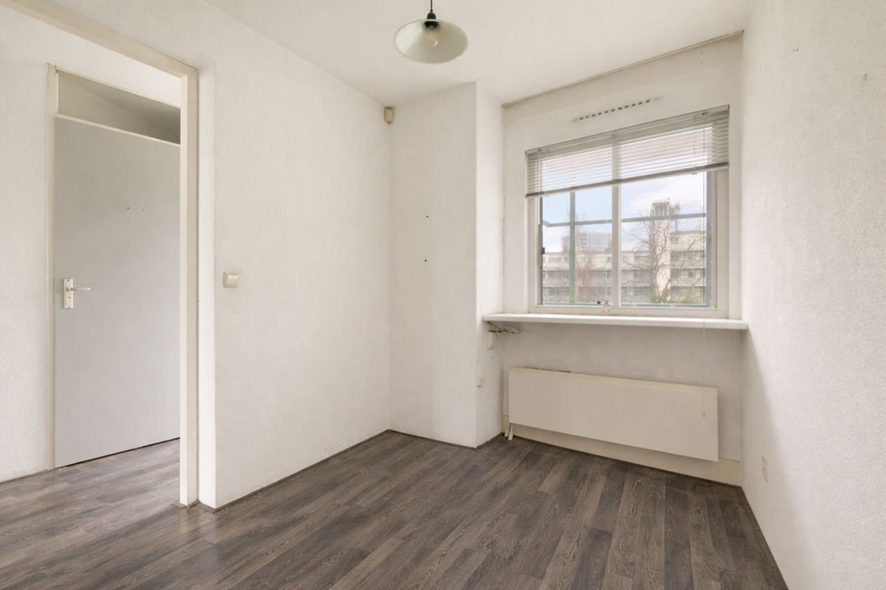 Licht appartement met uitzicht op 't IJ - Afbeelding 19